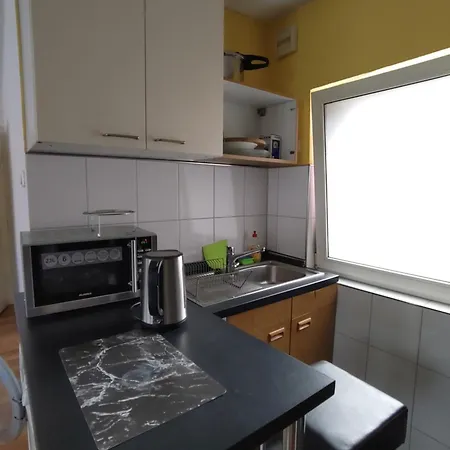 Apartment City 2- Flat Near Uni And Limbecker Platz *