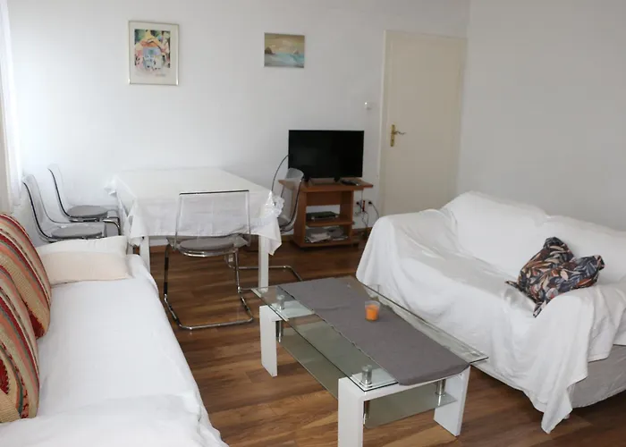 2- Flat Near Uni And Limbecker Platz Appartamento