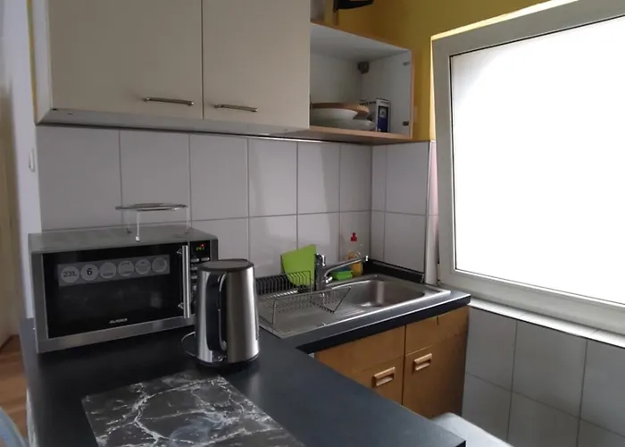 Appartamento 2- Flat Near Uni And Limbecker Platz *
