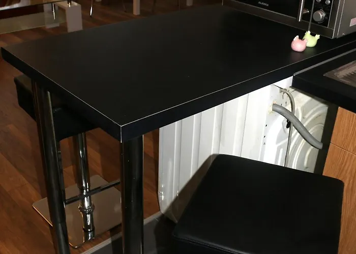 2- Flat Near Uni And Limbecker Platz Lägenhet