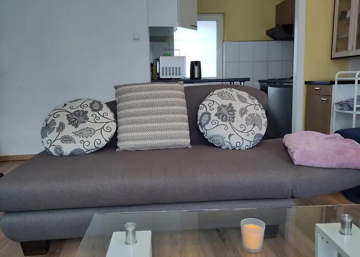 2- Flat Near Uni And Limbecker Platz *